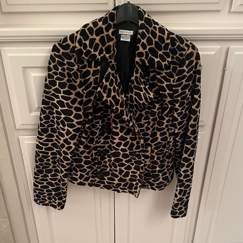 Stylish Black and Tan Teddy Jacket